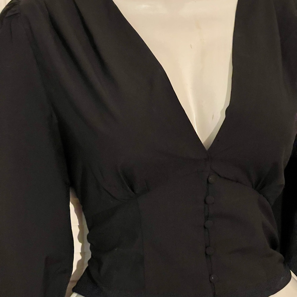 Elegant Black 3/4 Sleeve Fitted Blouse